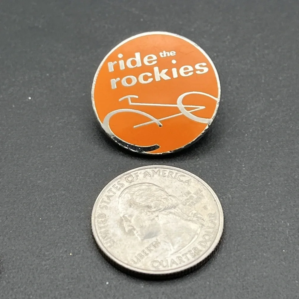 Ride The Rockies‎ Bicycle Cycling Mountains Lapel Hat Pin